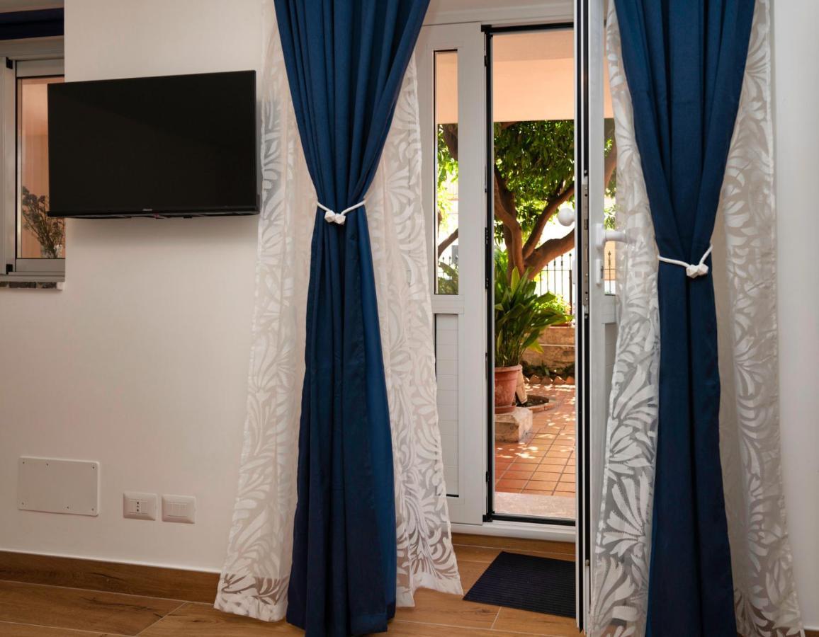 Diomira Apartment Таормина Екстериор снимка